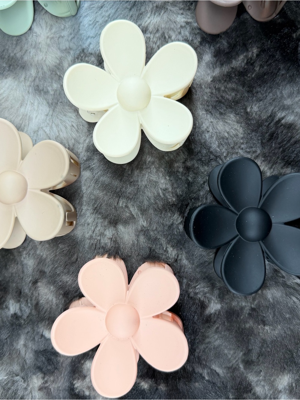 Matte Flower Hair Claw Clip Bundle Set of 7 Pastel Neutral Colors Non Slip Grip - Picture 2 of 4